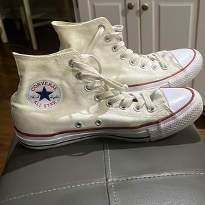 Converse All Star White Chuck
Taylor High Top Shoes women 9 men 7 pre loved